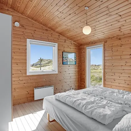 Feriehus Awesome In With Sauna